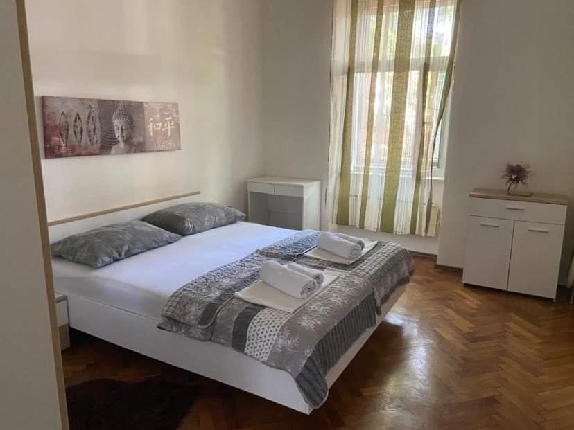 Alex Appartement Rijeka Buitenkant foto
