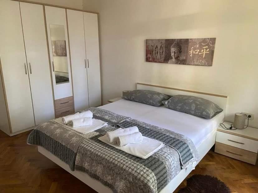 Alex Appartement Rijeka Buitenkant foto