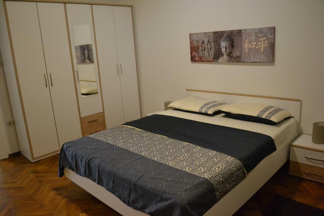 Alex Appartement Rijeka Buitenkant foto