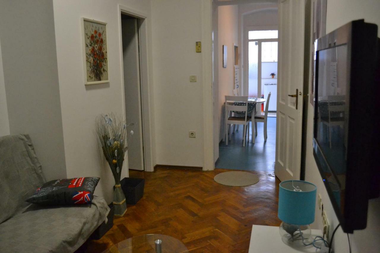 Alex Appartement Rijeka Buitenkant foto